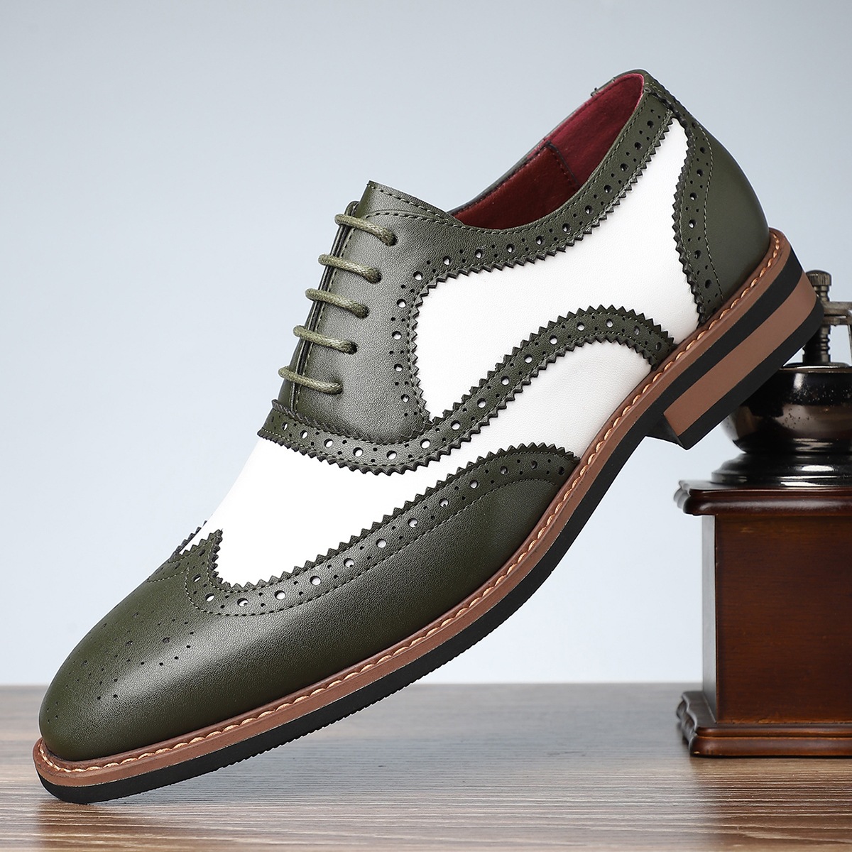 أحذية جديدة كبيرة الحجم للرجال - مراجعة Men Shoes Official وسعره