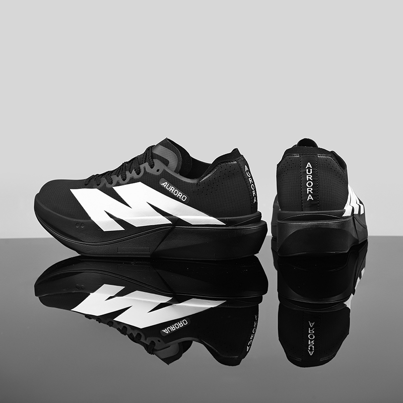 أحذية الجري للرجال من الكربون  - مراجعة Men Shoes Size Chart وسعره